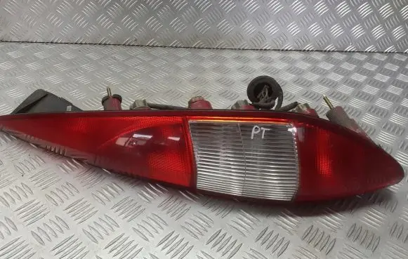 Ford Mondeo Mk III Rear/tail lights 1S71-13404C