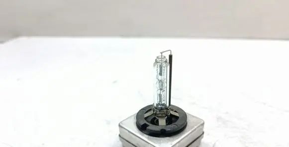BMW X3 F25 Xenon bulb D1S