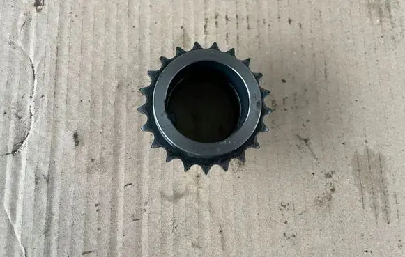 Renault Trafic III (X82) Crankshaft pulley R9MRENAULT