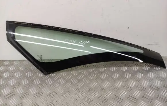 Citroen C3 Picasso Front triangle window/glass 