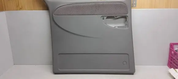 Chrysler Voyager Sliding door card 1FM551D5AA