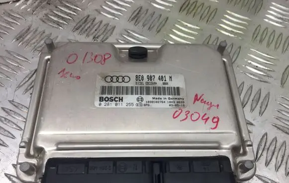 Audi A4 S4 B6 8E 8H Engine control unit/module 8E0907401M 5303
