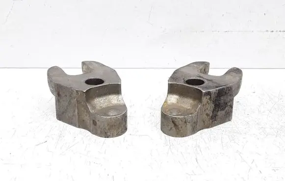 Volvo S60 Fuel Injector clamp holder 