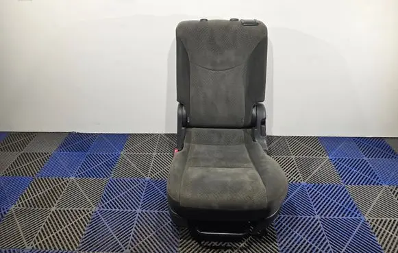 Toyota Prius+ (ZVW40) Third row seats 