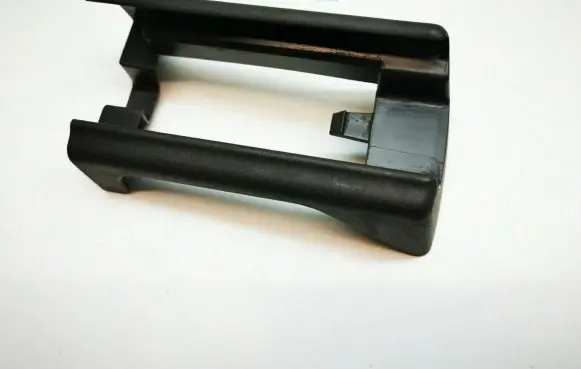 Chrysler 300 - 300C Front driver seat rail trim 1352023