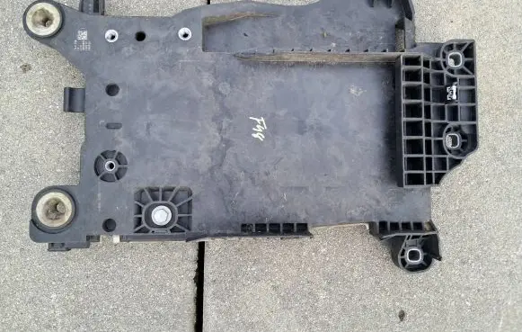 Mini Clubman F54 Battery box tray 7641798 490920 0003883