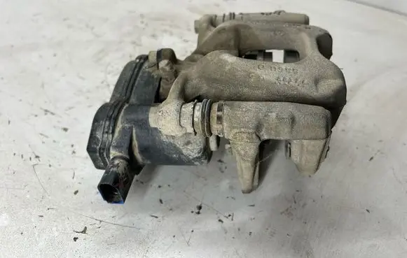 Jeep Compass Rear brake caliper 068267352AB 556111