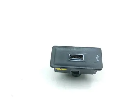 Volkswagen Touareg III USB socket connector 760035222