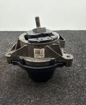 BMW 3 F30 F35 F31 Engine mount bracket 6787663 290715