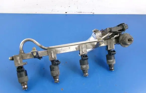 Opel Tigra A Fuel main line pipe