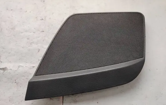 Mercedes-Benz Vito Viano W638 Side speaker trim/cover 6386890466