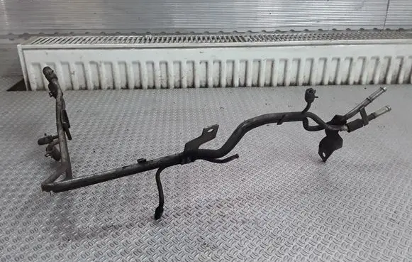 Mazda 6 Fuel line pipe