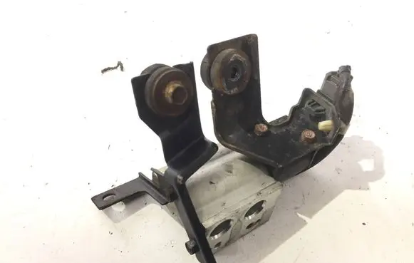 Honda CR-V Air conditioning (A/C) expansion valve 4433101120 07M19