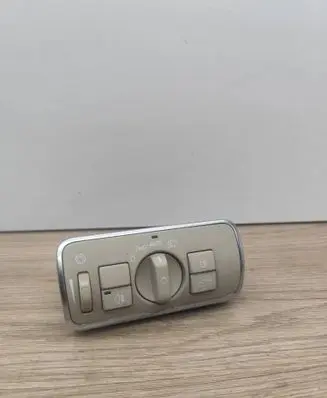 Volvo V60 Light switch 30739450 30514 100S6702