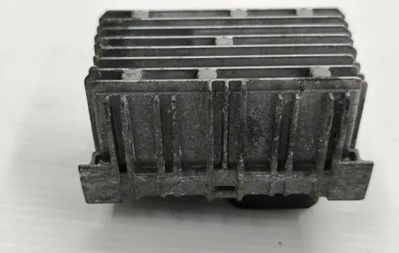 Opel Zafira C Glow plug pre-heat relay 55574293