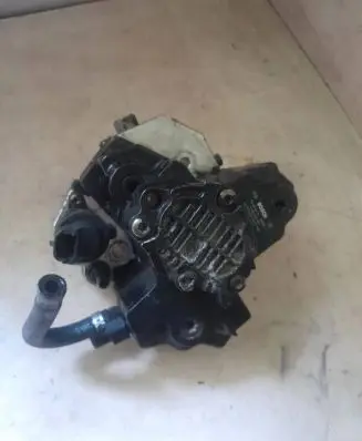 Volvo XC90 Fuel injection high pressure pump 8689590 0445010043 040352