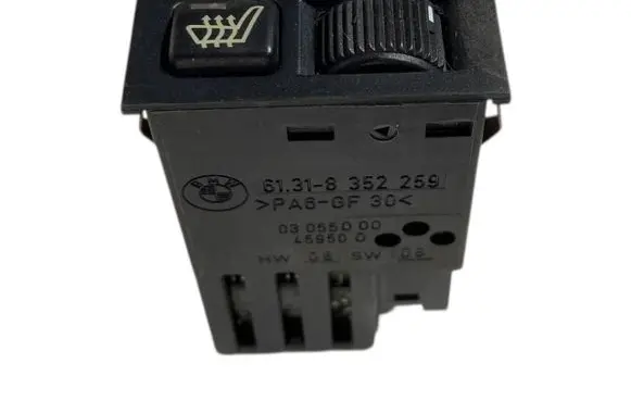 BMW 5 E39 Seat heating switch 8352259 61318352259