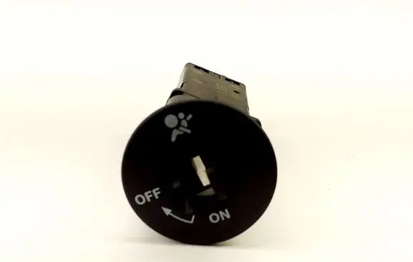 Passenger airbag on/off switch