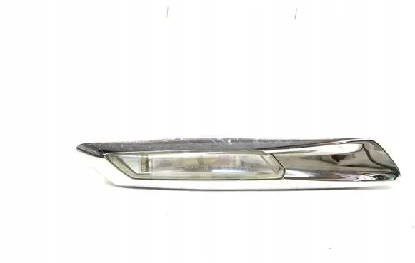 BMW 5 F10 F11 Front fender indicator light 010387