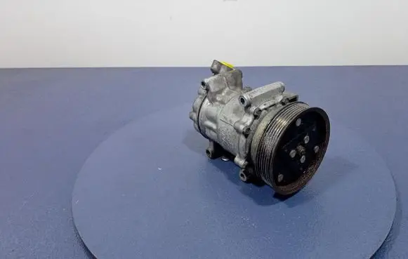 Renault Kangoo II Air conditioning (A/C) compressor (pump) 8200651251