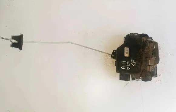 Audi A4 S4 B6 8E 8H Front door lock 4B1837015G