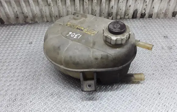 Coolant expansion tank/reservoir