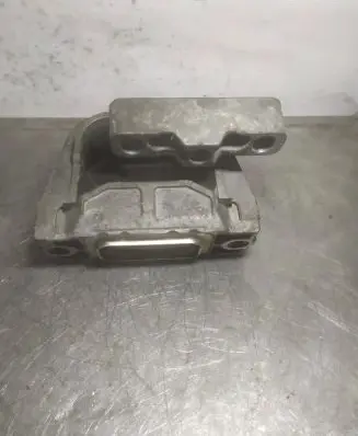 Volkswagen Golf V Engine mount bracket 1K0199262AS