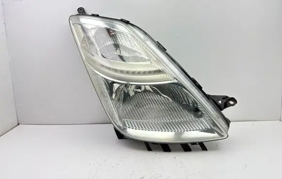 Toyota Prius (XW20) Headlight/headlamp 8113047090