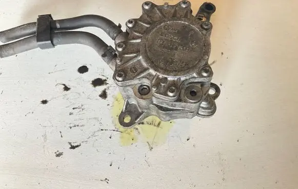 Skoda Octavia Mk2 (1Z) Fuel injection high pressure pump 03G145209 VC13