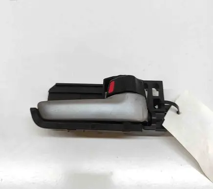 Suzuki SX4 Front door interior handle 8311062J30BWL