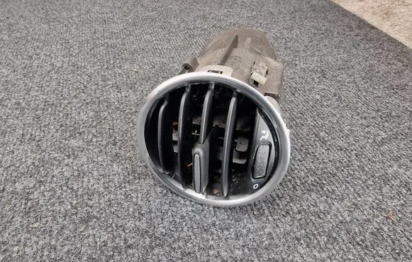 Fiat 500 Abarth Dashboard side air vent grill/cover trim 735578445 735637447