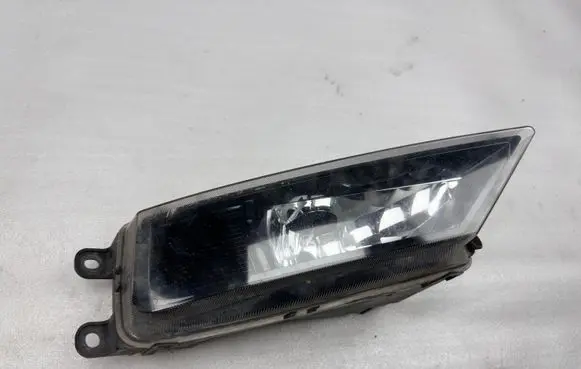 Volkswagen Tiguan Front fog light 5NA941700B 5NA941700
