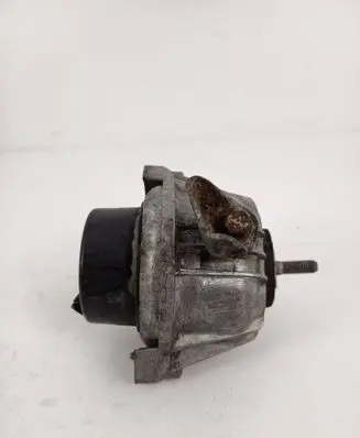 BMW 3 E90 E91 Engine mount bracket 13981112