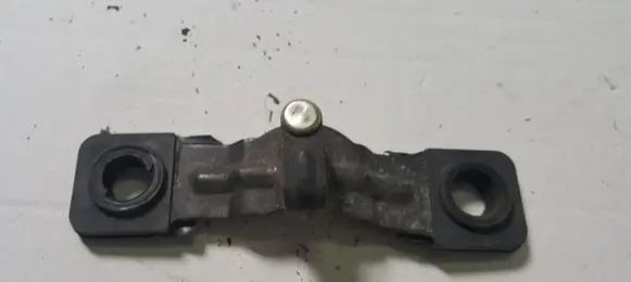Volkswagen PASSAT B6 Engine bonnet/hood lock/latch loop/hook 