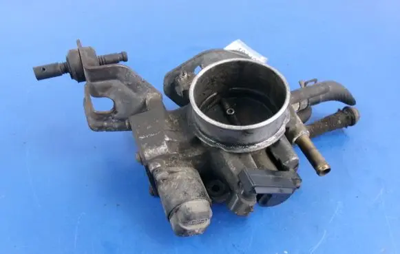Chevrolet Tacuma Throttle body valve 9430060