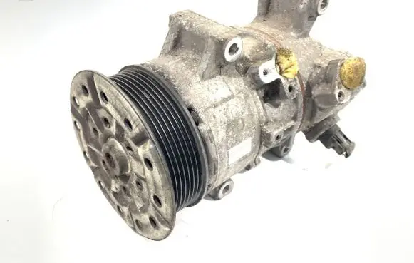 Toyota Avensis T270 Air conditioning (A/C) compressor (pump) 447280-6560