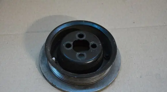 Volkswagen Sharan Water pump pulley 03C880727D