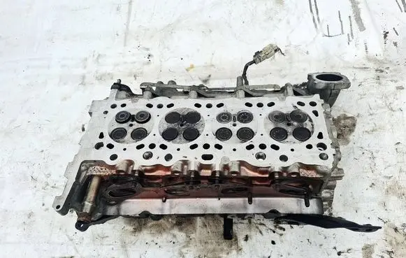 Mazda CX-7 Engine head R2AA10100