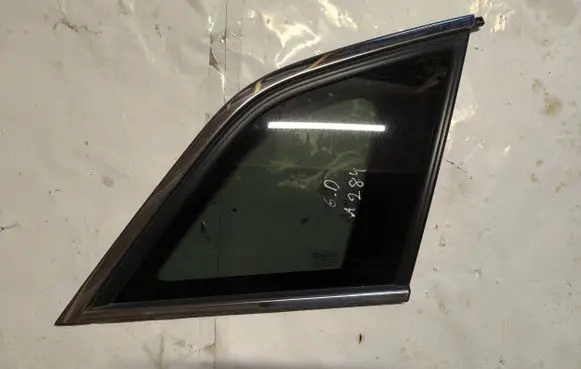Opel Antara Rear side window 96660069
