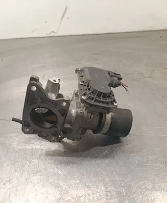 Toyota Yaris Throttle valve 261000N030 00056 9K06