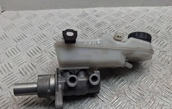Toyota Avensis T270 Master brake cylinder 0204255239 4720109370 0204Y24692