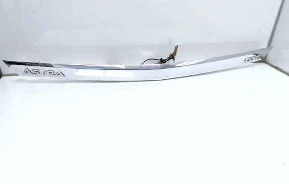 Opel Astra H Trunk door license plate light bar 13223918 461088395