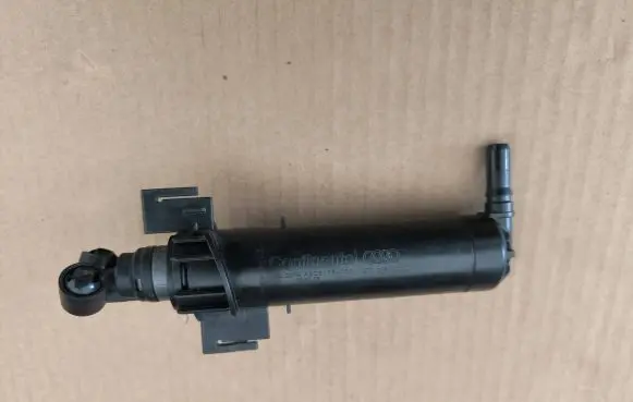 Audi A5 8T 8F Headlight washer spray nozzle 8T0955101D A2C31764100