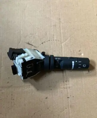 Nissan Qashqai Wiper control stalk 0Y15SN