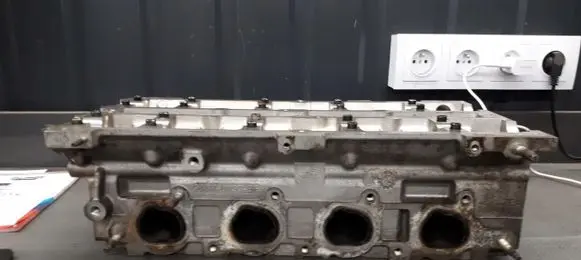 Ford Focus Engine head 988m-6090-bf