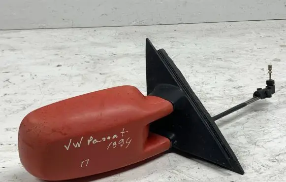 Volkswagen PASSAT B4 Manual wing mirror 1357337990C