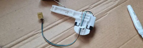 Audi A4 S4 B9 8W Mass air flow meter 8W0919047E