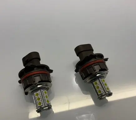 Mercedes-Benz E W211 Headlight/headlamp bulb 
