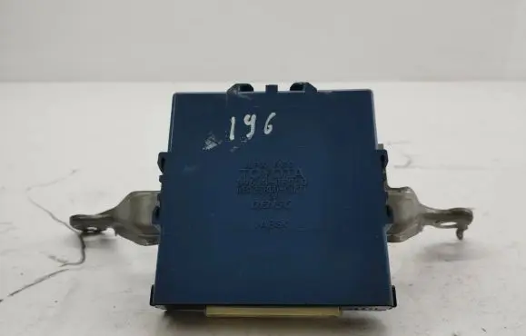 Toyota Corolla Verso AR10 Combustion control unit/module 896180F020