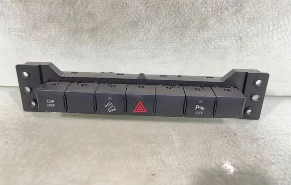 Jeep Grand Cherokee (WK) Hazard light switch P04602846ac 033871101